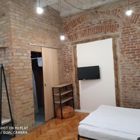 Gogol 14 Апартаменти В Історичному Центрі Міста ウージュホロド エクステリア 写真