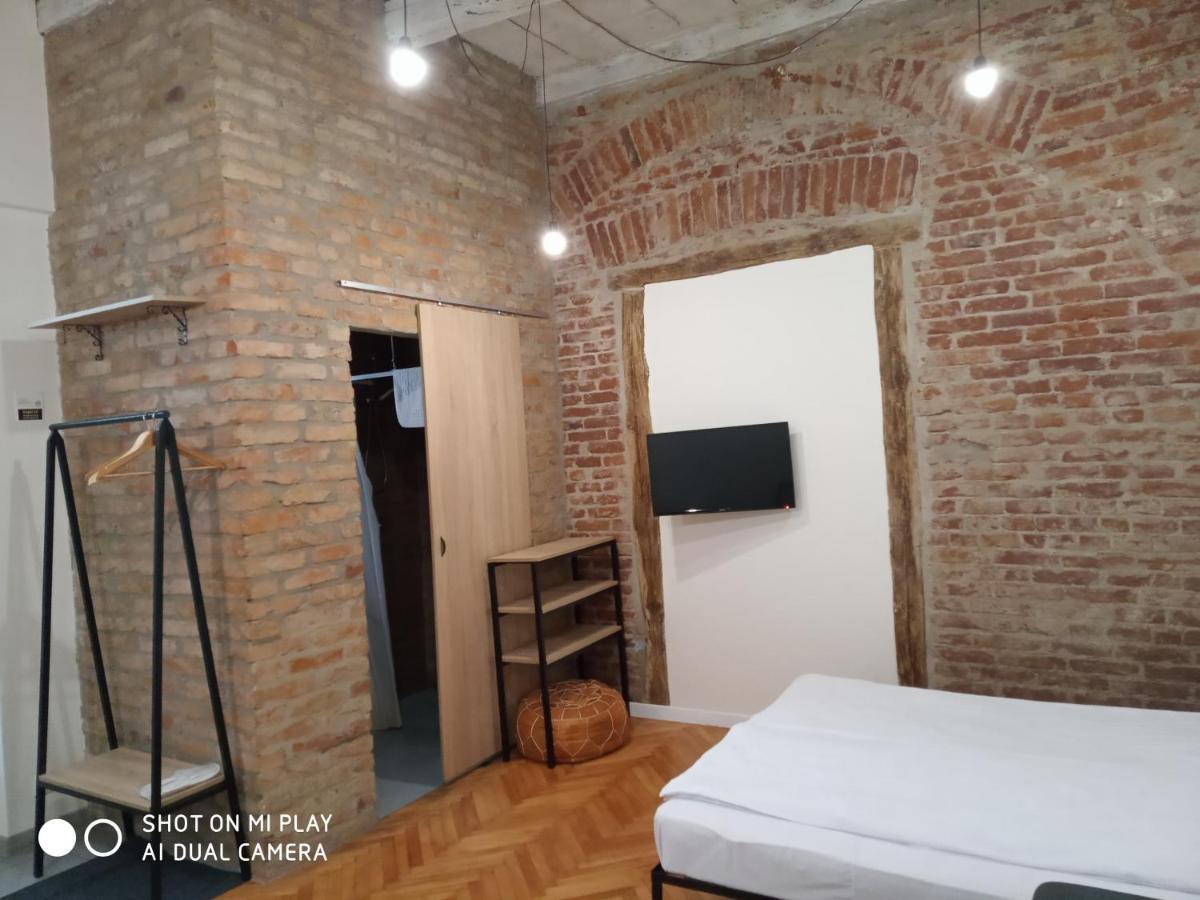 Gogol 14 Апартаменти В Історичному Центрі Міста ウージュホロド エクステリア 写真